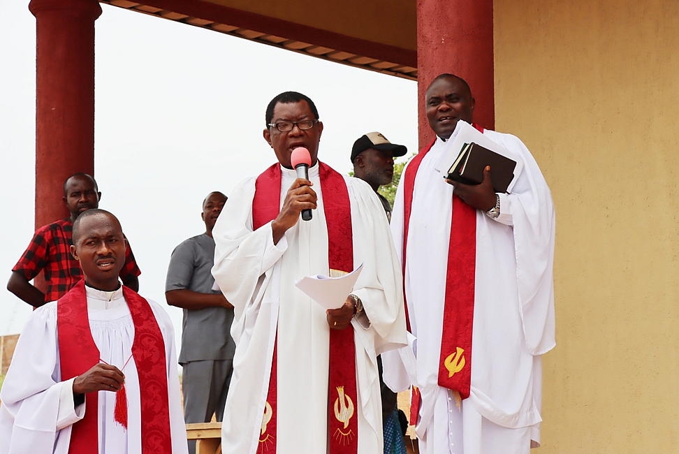 Amechi Obuoffia Vicarage Dedication